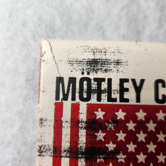 Motley Crue Red, White, & Crue Tested 2 Disc Cd Set 2004 Pre-owned - Picture 8 of 8